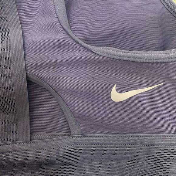 Nike Ultrabreathe Sports Bra Swoosh CZ4439-531 Purple Smoke Padded Womens SM - Picture 8 of 12